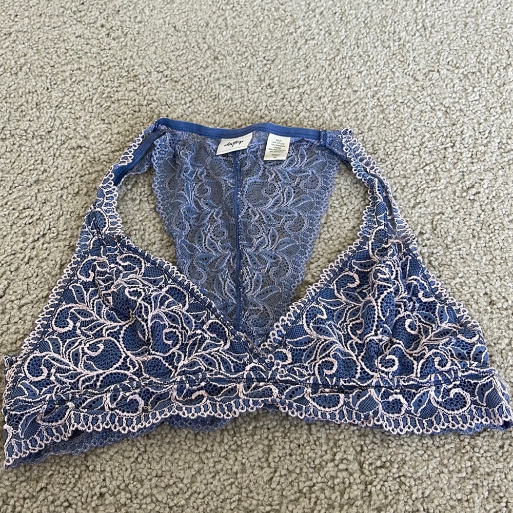 Reposh- lace bralette